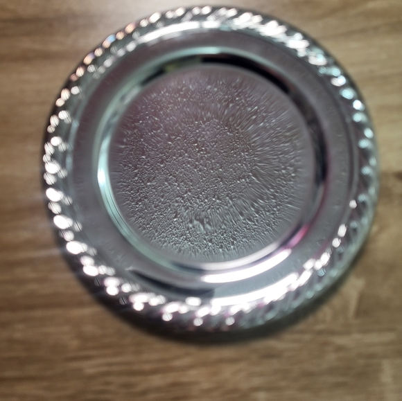 Silver Plated Place Setting Plates - Picture 2 of 6